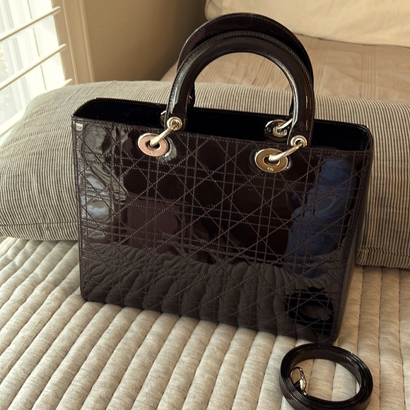 Lady Dior Patent Leather Cannage Large with Strap - Picture 7 of 12